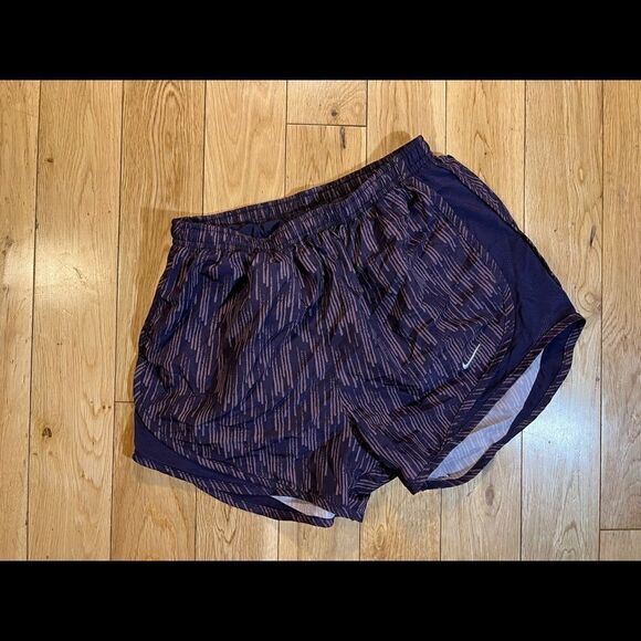 Nike Dri Fit Lined Shorts Small - Picture 1 of 5
